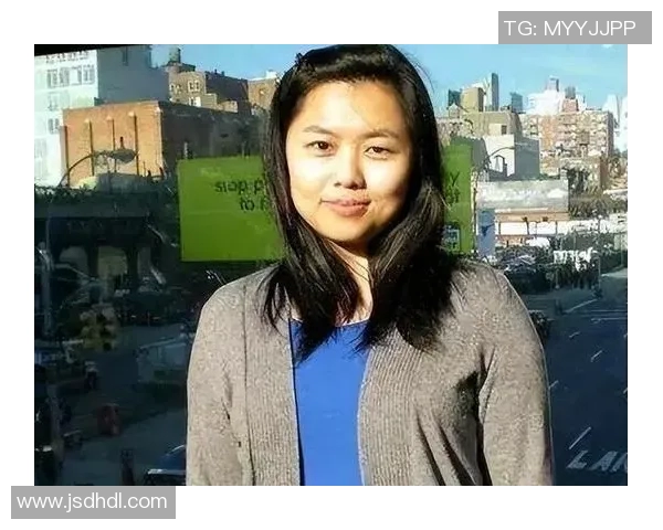 杨娜专访：从乒乓球新星到世界冠军的奋斗与成长之路