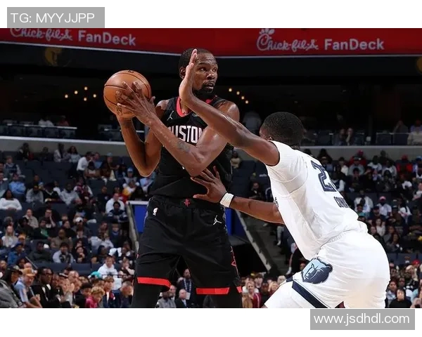 火箭队与灰熊队历史交锋比分回顾及精彩瞬间分析