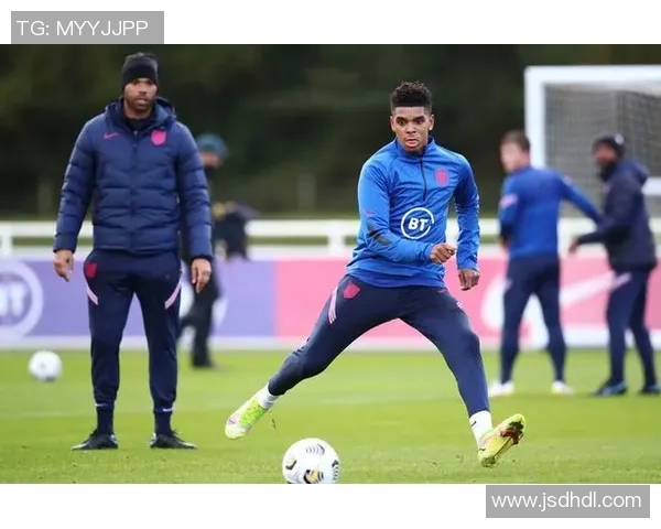 布莱克浦与艾克赛特的精彩对决揭示英甲联赛新动态