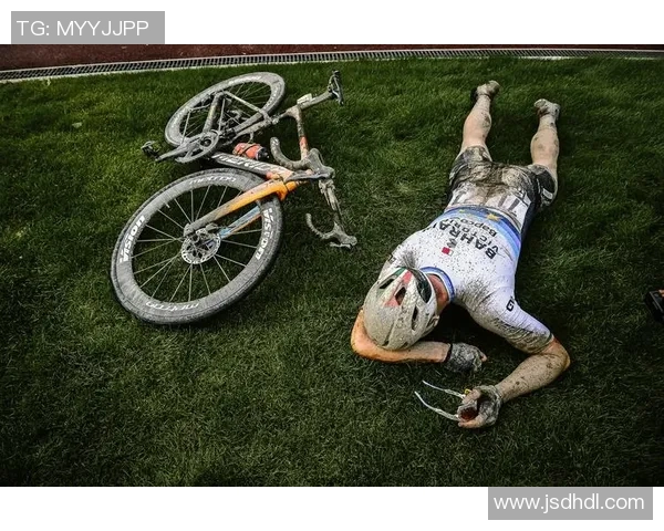 查尔顿与曼斯菲德的激烈对决谁能在赛场上笑到最后